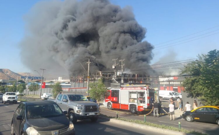  El Kotodama de Santiago: No invocamos los incendios, los atraemos bajo la sombra de la OGUC